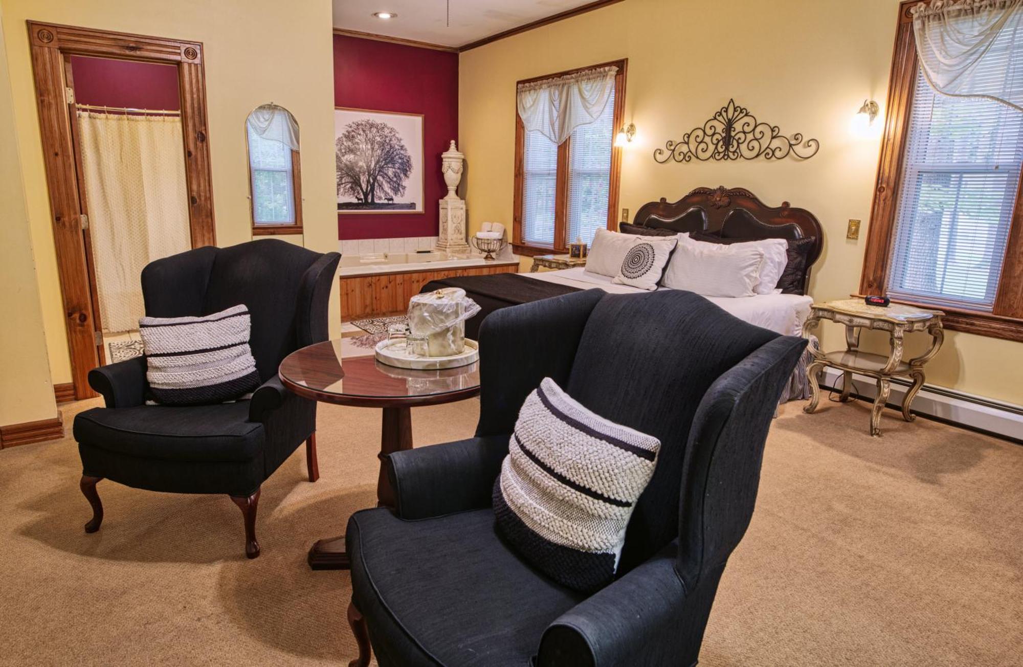 Rockwell Falls Inn And Wine Bar Lake Luzerne Chambre photo