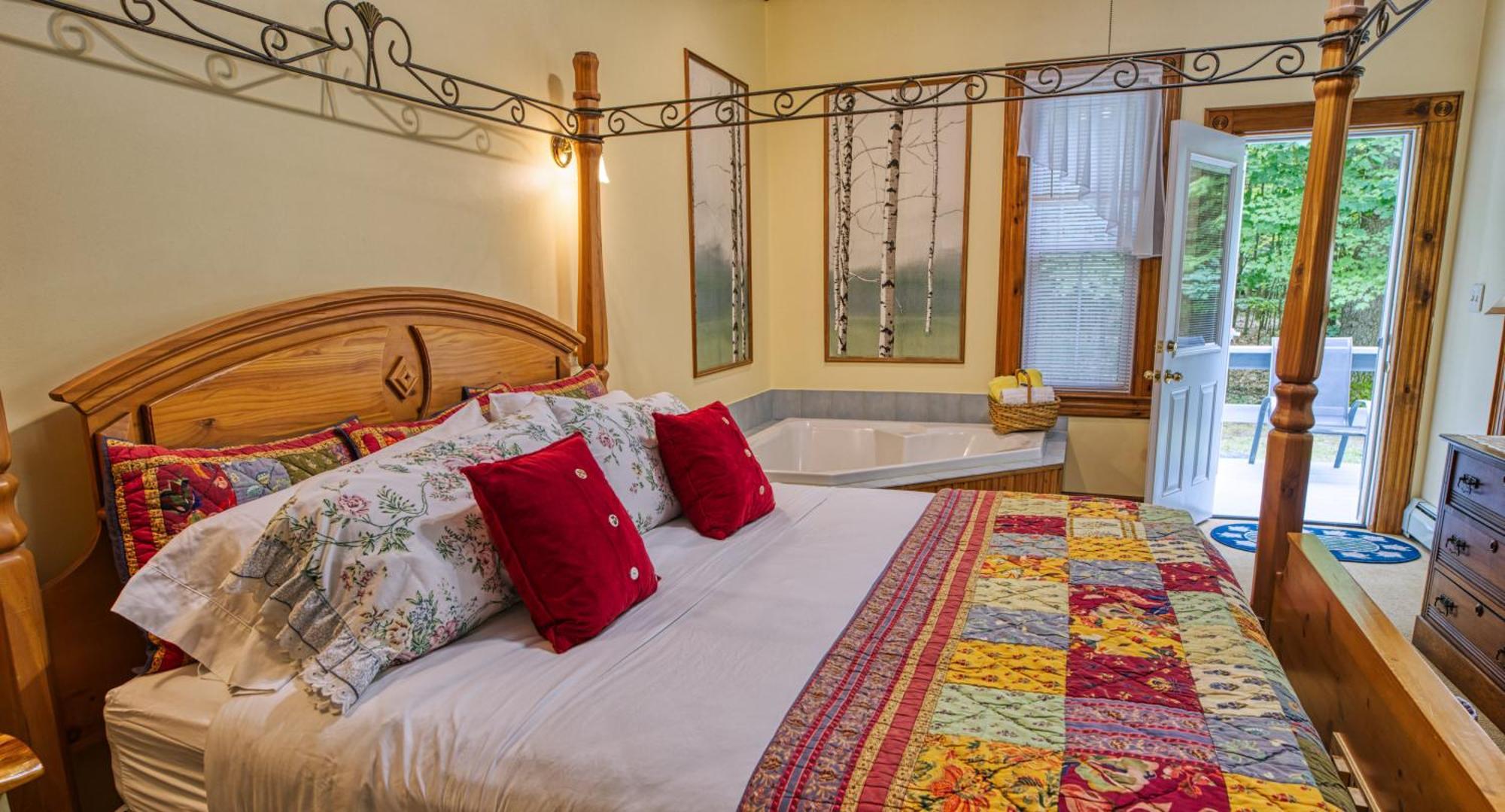 Rockwell Falls Inn And Wine Bar Lake Luzerne Chambre photo