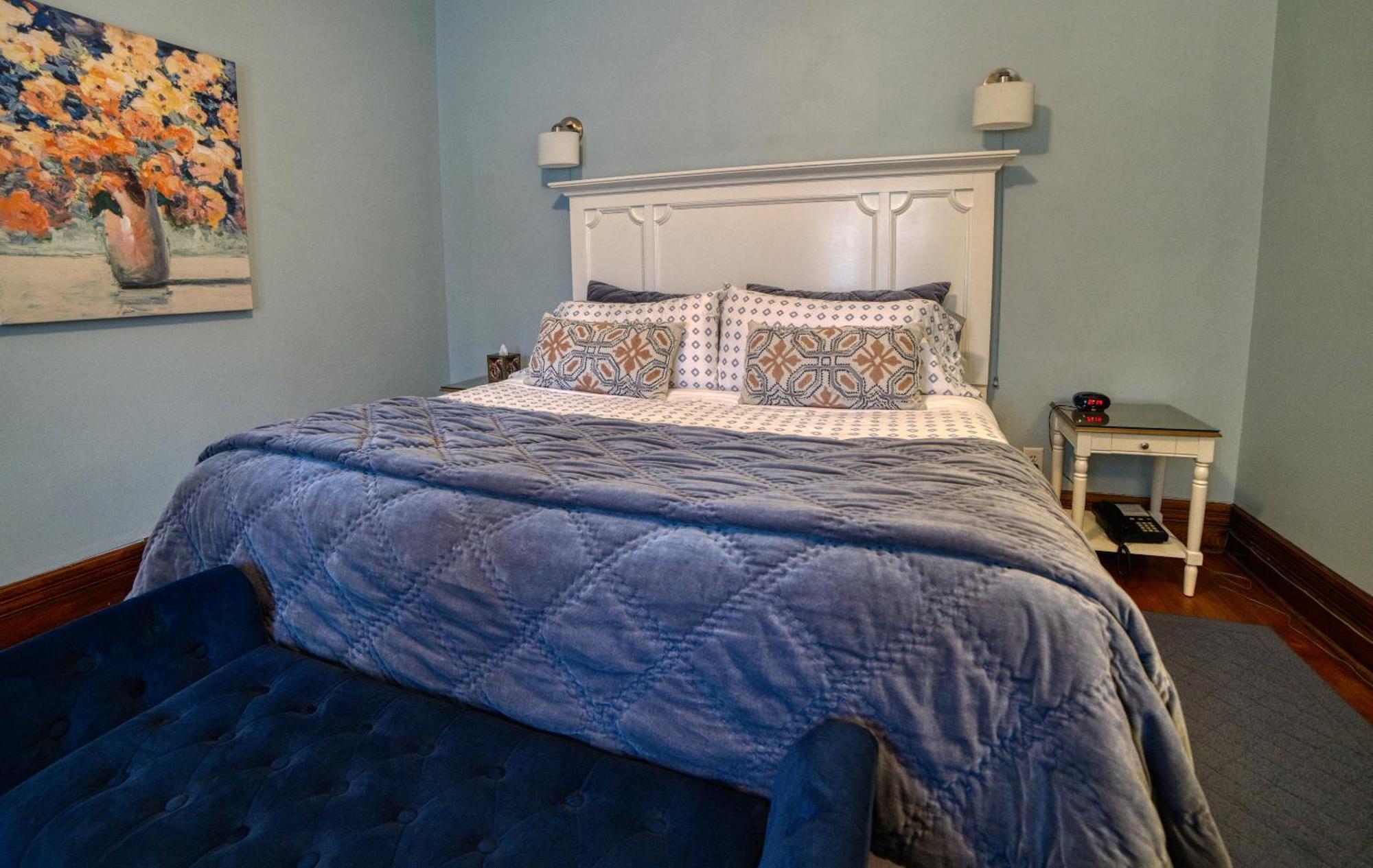 Rockwell Falls Inn And Wine Bar Lake Luzerne Chambre photo