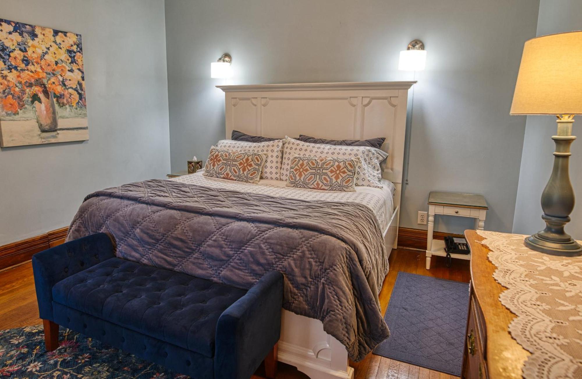 Rockwell Falls Inn And Wine Bar Lake Luzerne Chambre photo