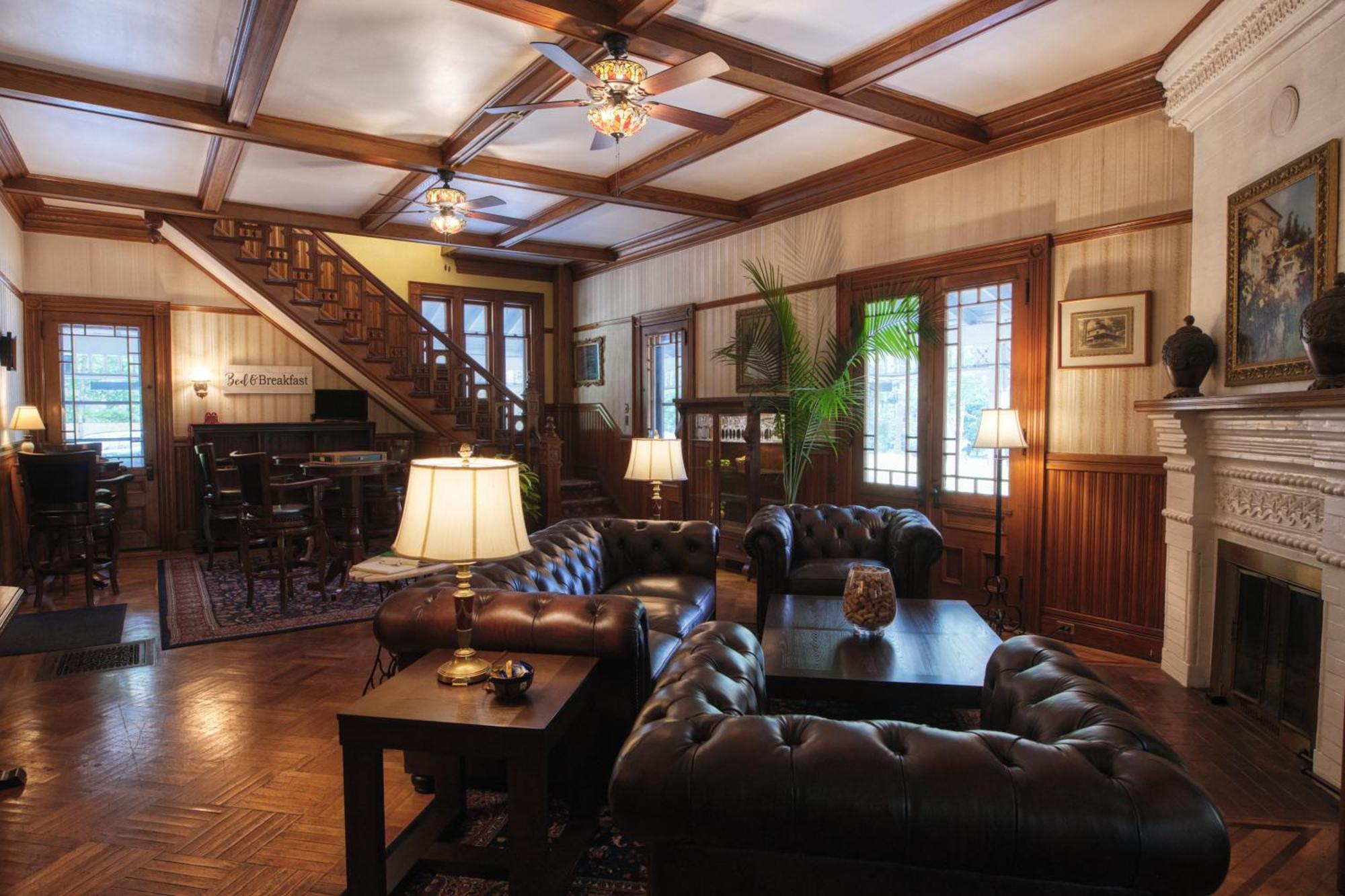 Rockwell Falls Inn And Wine Bar Lake Luzerne Extérieur photo